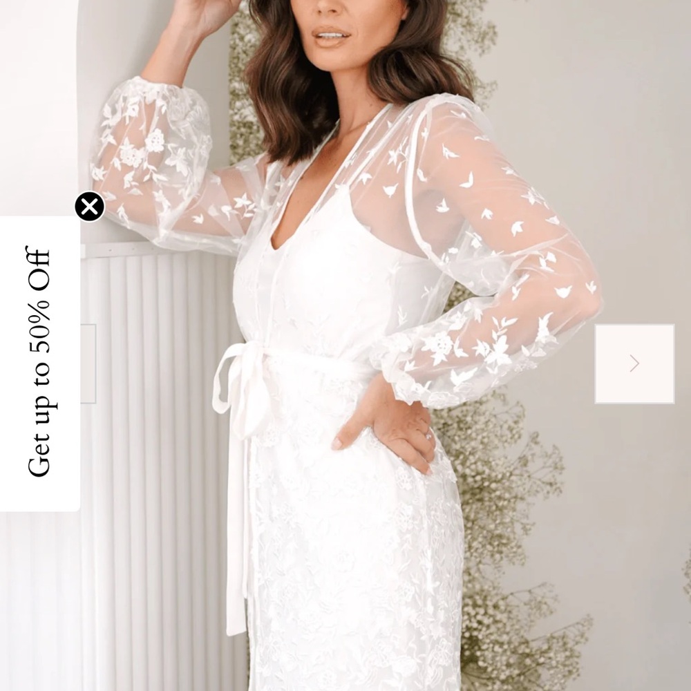 COPY - Le Rose Maya Robe - Picture 2 of 8